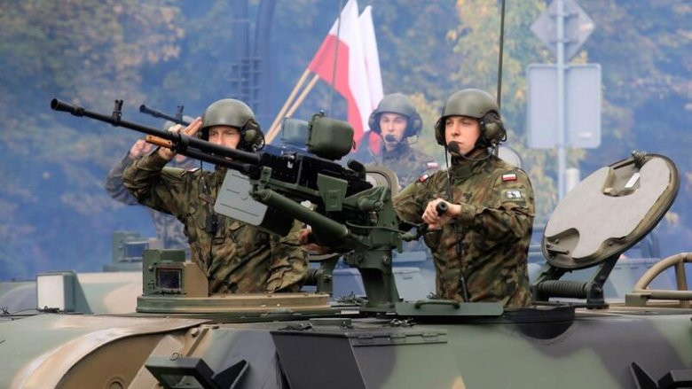 Polşa öz ordusunun hava hədəflərini vurmasını istəyir