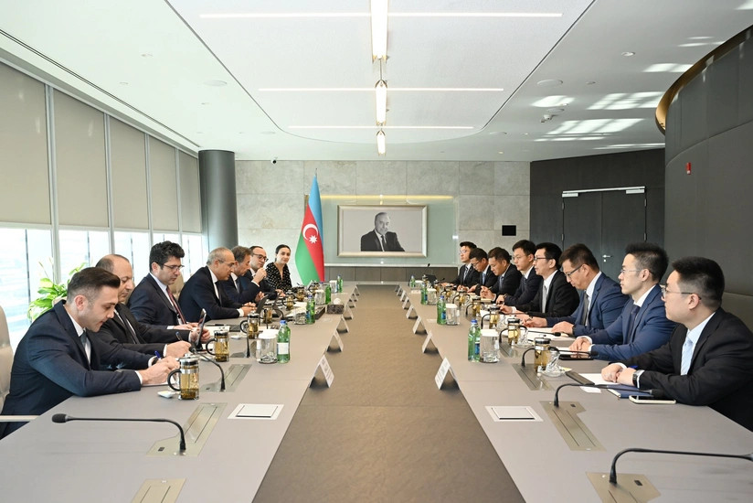 Azərbaycan Çin şirkəti ilə bərpa olunan enerji sahəsinə sərmayə qoyuluşunu müzakirə edib