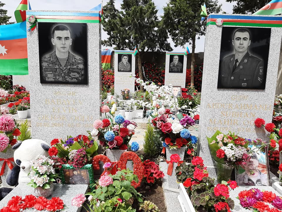 Anım günü münasibətilə II Şəhidlər Xiyabanı ziyarət edilir