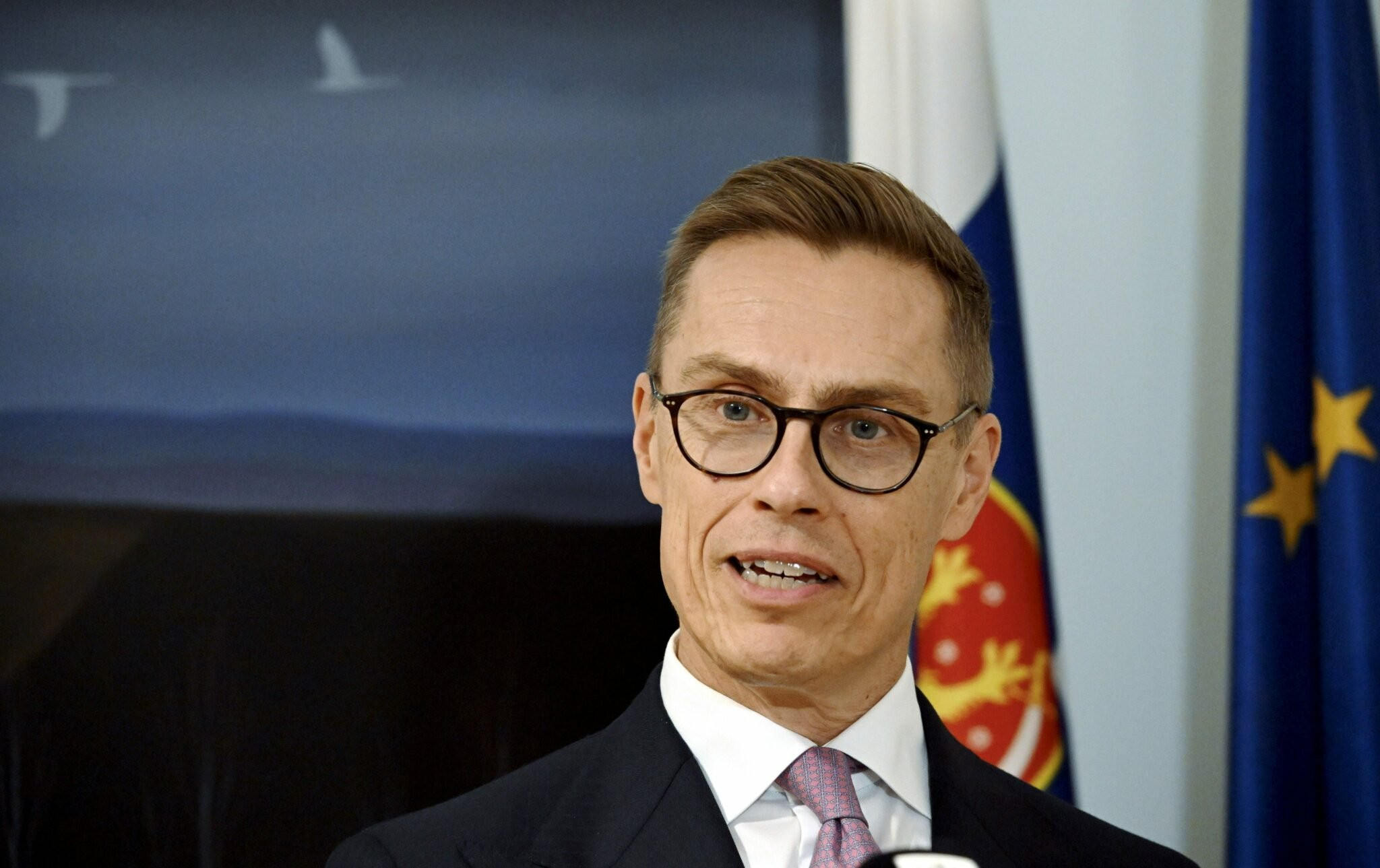 Stubb: Rusiya dronları sərhədi pozsa belə, dərhal vurmaq əmri verməyəcəyəm