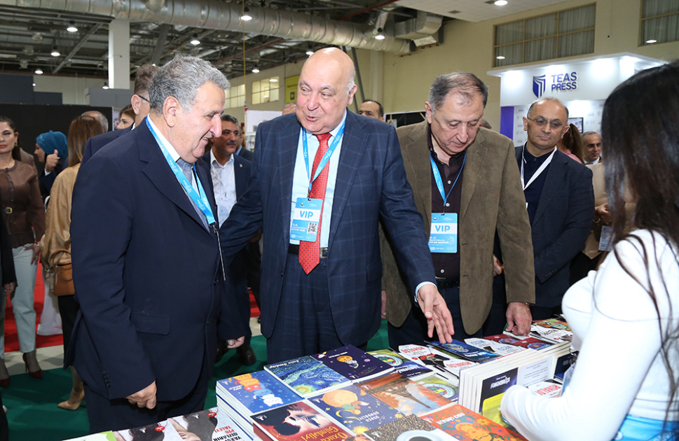 XI Bakı Beynəlxalq Kitab Sərgisi çərçivəsində AMEA-nın nəşrləri haqqında tədbir keçirilib