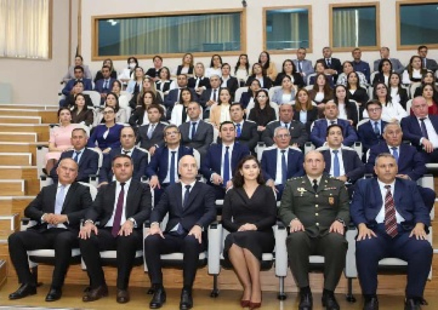 Naxçıvanda Beynəlxalq Müəllimlər Günü qeyd olunub