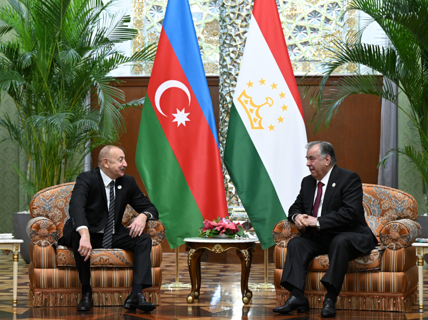 Düşənbədə Azərbaycan və Tacikistan prezidentlərinin təkbətək görüşü olub