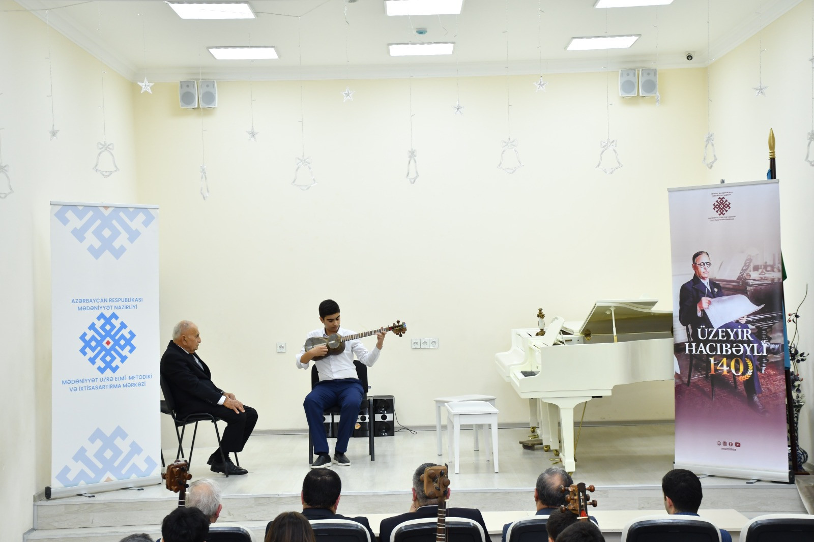 Üzeyir Hacıbəylinin 140 illik yubileyi münasibətilə silsilə ustad dərslərinə start verilib