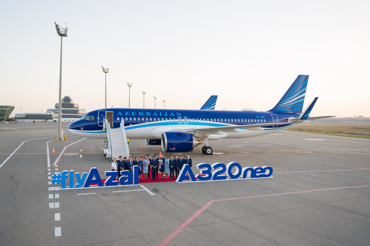 AZAL donanmasını yeniləməyə davam edir: cari ildə ikinci yeni “Airbus A320neo” Bakıya gəldi