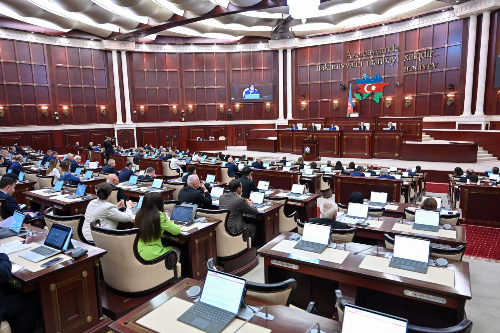 Milli Məclisin növbəti plenar iclasının gündəliyi açıqlanıb