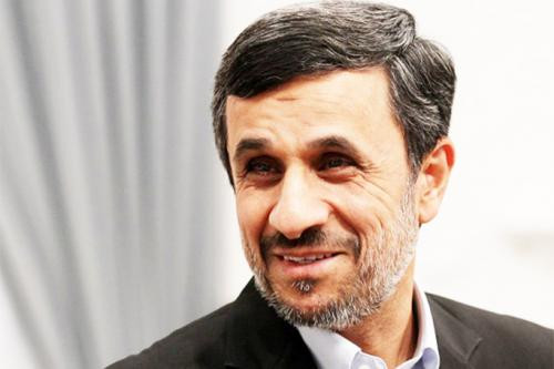 Əhmədinejad yenidən səhnədə – Tehranda gizli toplantı keçirilib