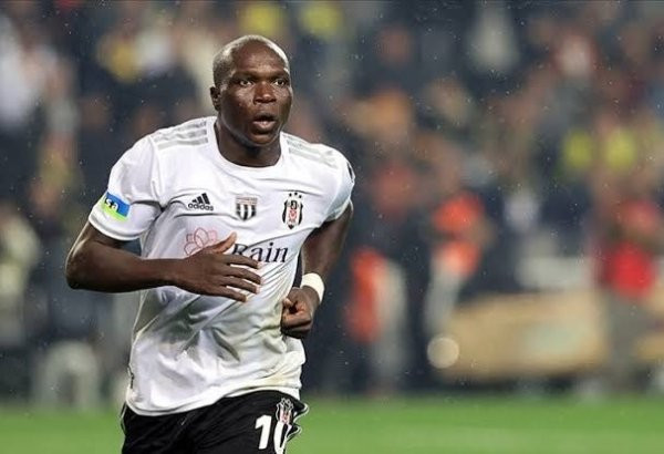 "Neftçi"nin yeni transferi Vensan Abubakar Bakıya gəlib