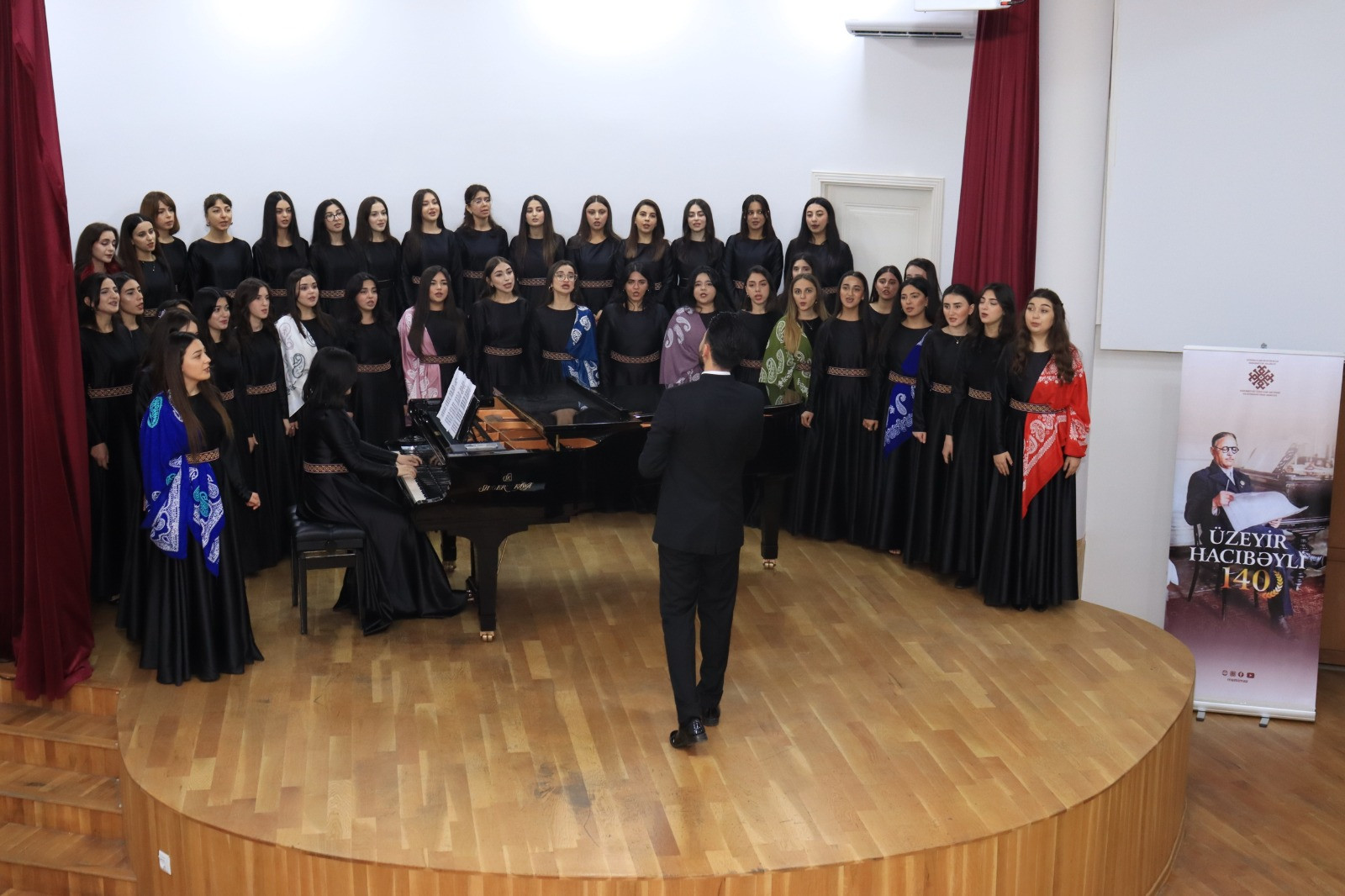 Xankəndidə “Azərbaycan mədəniyyətində Üzeyir Hacıbəyli fenomeni” mövzusunda elmi-praktik seminar keçirilib