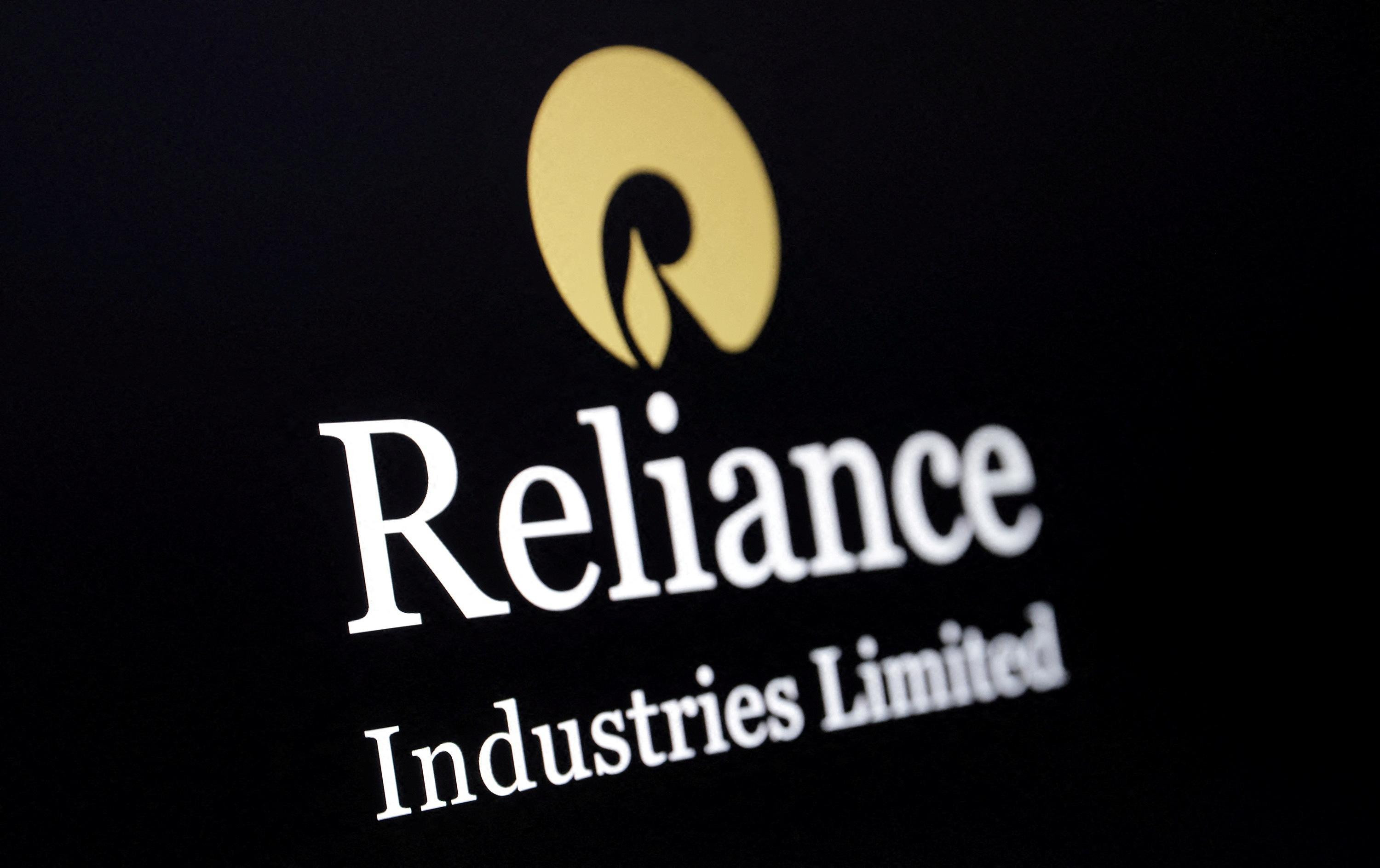 Hindistanın iri neft alıcısı Reliance Rusiya sanksiyalarına əməl edəcək