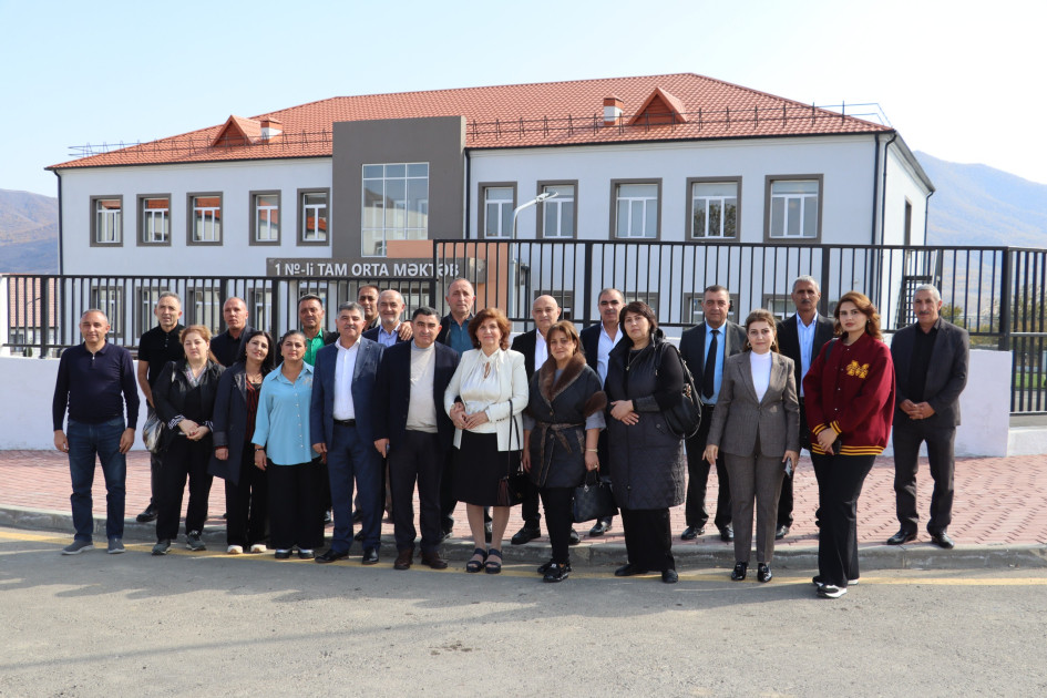 Xocalı məktəbinin məzunlarının ilk görüşü keçirilib