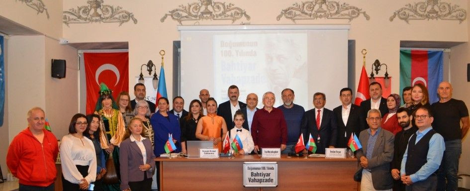 İstanbulda Bəxtiyar Vahabzadənin 100 illik yubileyi qeyd olunub