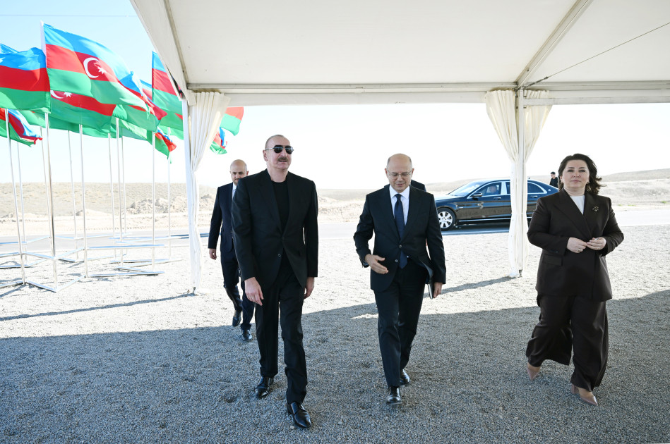 İlham Əliyev Cəbrayıl rayonunun Şahvəlli kəndində "Şəms" və "Üfüq" Günəş Elektrik stansiyalarının təməlini qoyub