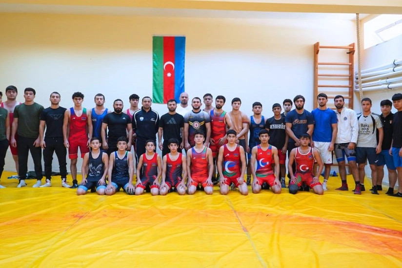 Azərbaycanın titullu güləşçiləri yeniyetmə və gənclərə "ustad dərsi" keçiblər