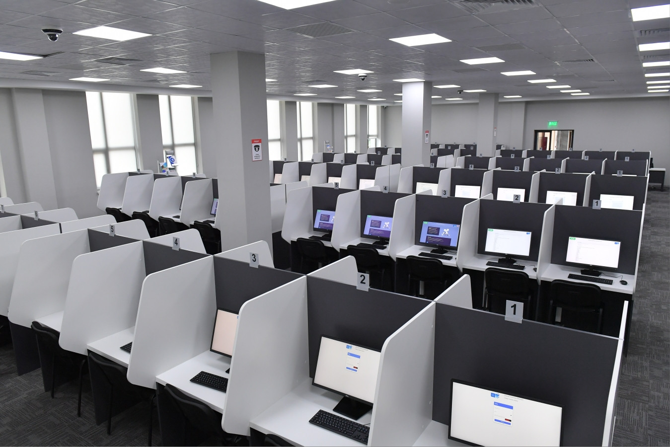 Lisey və gimnaziyalara qəbul imtahanları elektron şəkildə keçirilə bilər