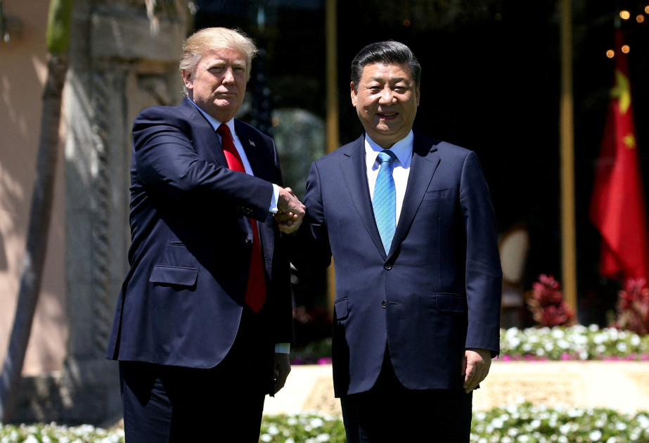 Tramp Si Cinpinlə danışıb