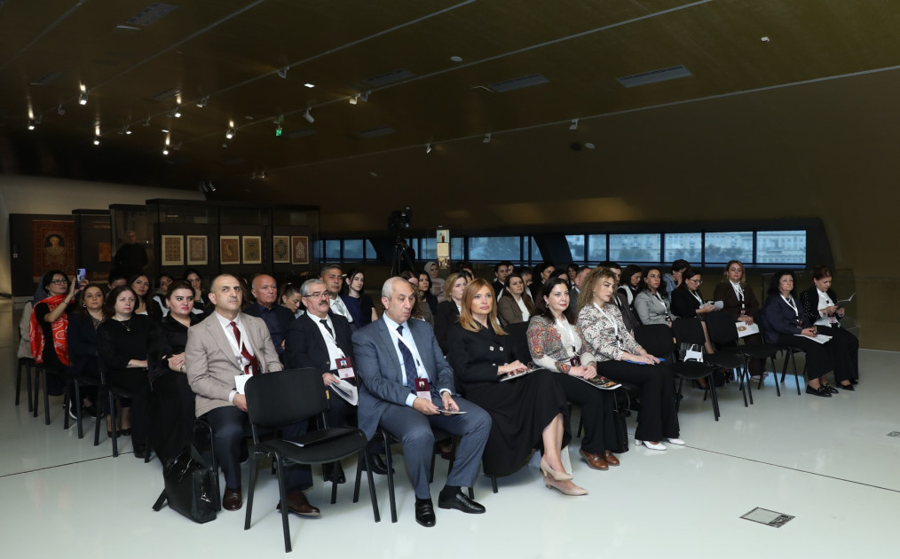 Milli Xalça Muzeyində elmi-praktik konfrans keçirilib