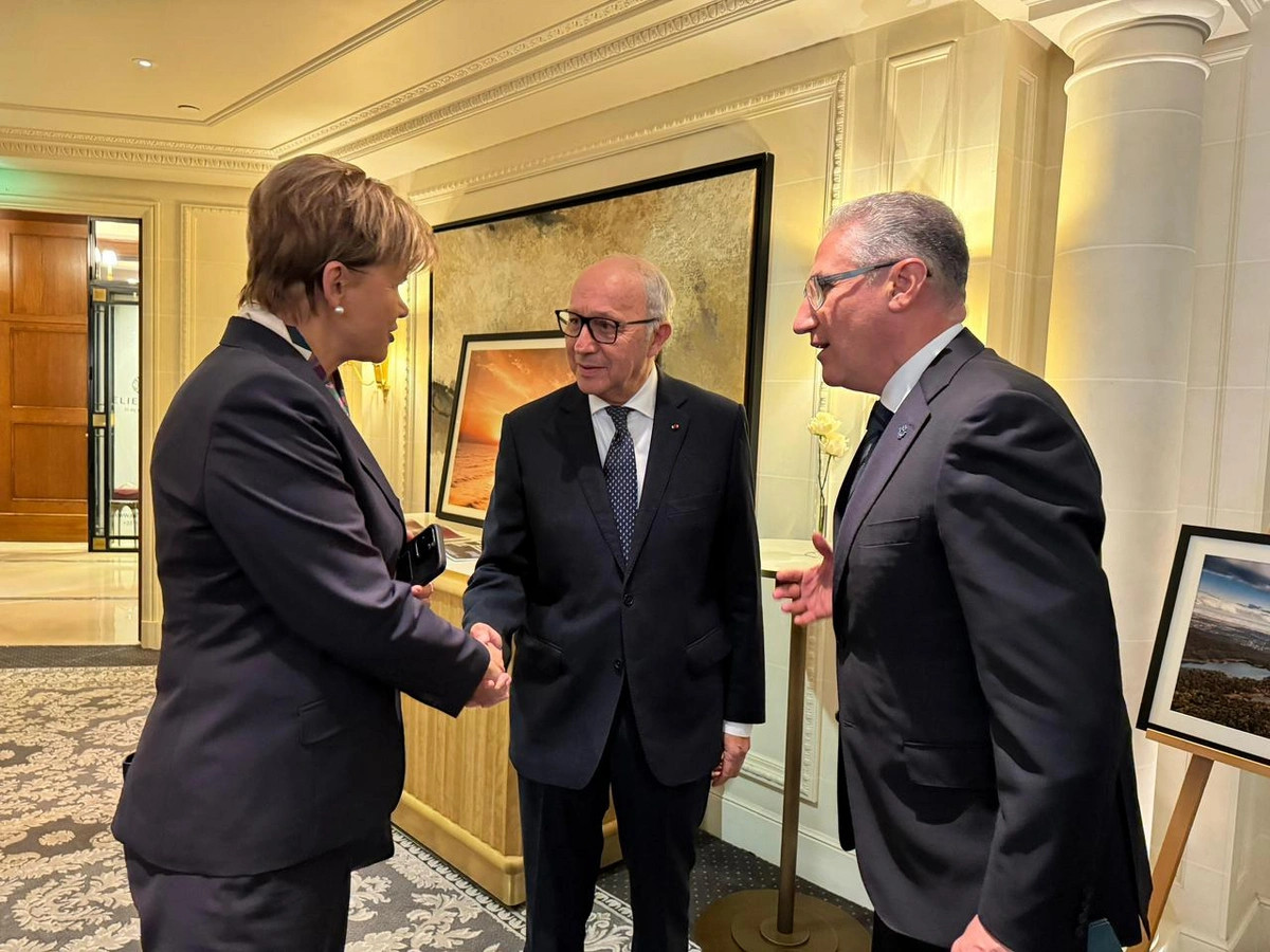 Paris Sülh Forumu çərçivəsində Azərbaycanın iqlim çağırışlarına həsr olunmuş sərgi keçirilib