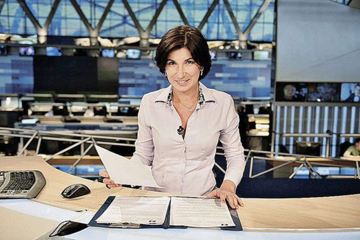 İradə Zeynalovaya səfir rütbəsi verilib