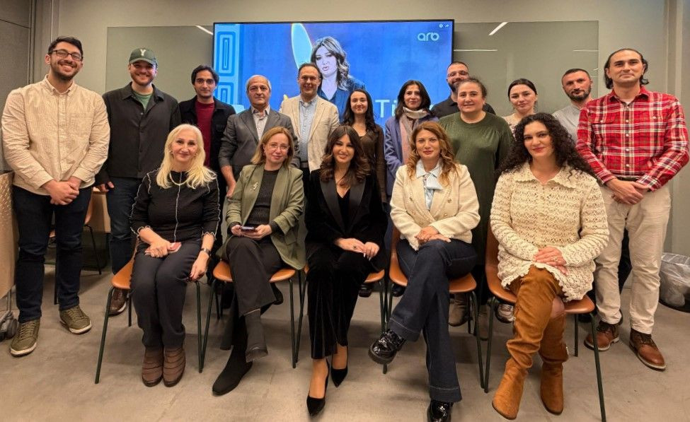 Osloda “Bir Gülüş Günü”