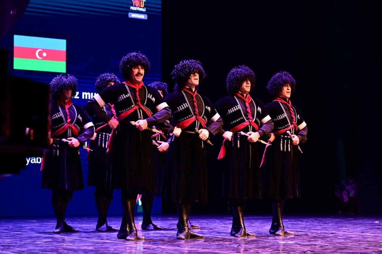 Azərbaycan incəsənət nümayəndələrinin Antalyada konsert proqramı keçirilib