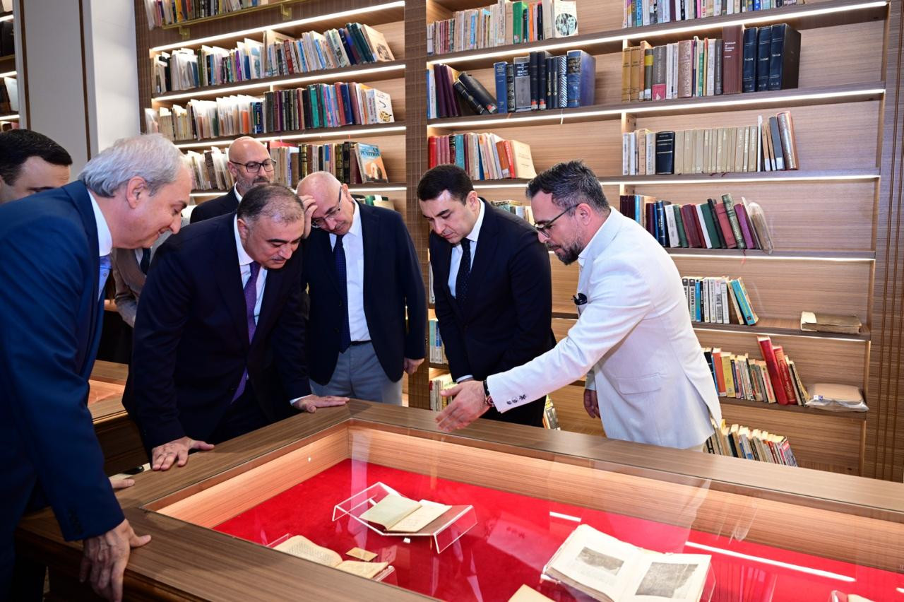 Antalya Kitabxanasında Azərbaycan bölməsinin açılışı olub