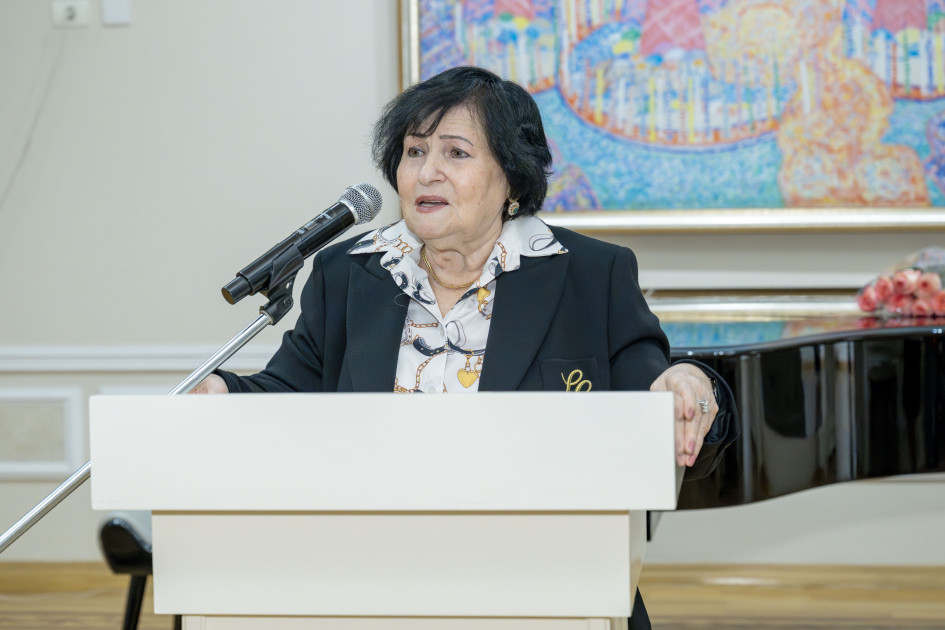 Yeni daimi ekspozisiya - Azərbaycan incəsənət xəzinəsi