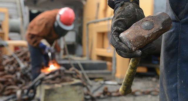 İstehsalat qəzalarında əmək qabiliyyətini itirənlərin icbari sığorta siyahısı genişləndirilir