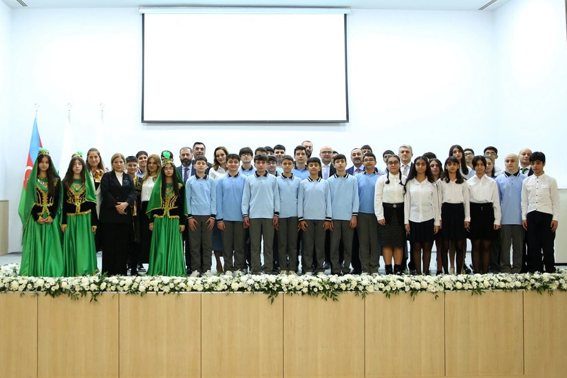 Bakıda Rəqəmsal Biliklər Liseyinin rəsmi açılışı olub