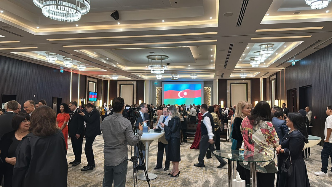 Qahirədə Zəfər Günü və Dövlət Bayrağı Günü münasibətilə tədbir keçirilib