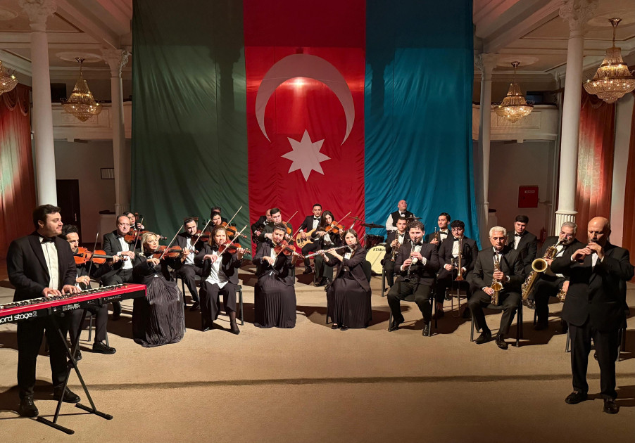 Dövlət Mahnı Teatrı Zəfərin 5 illiyinə “Qarabağ çalarları” adlı musiqili çarx təqdim edib