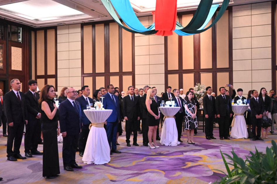 Zəfər və Dövlət Bayrağı günləri ilə əlaqədar Tailandda rəsmi qəbul keçirilib