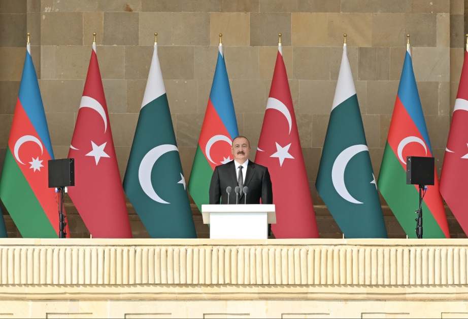 Azərbaycan Prezidenti: Ordu quruculuğu hər zaman prioritet məsələ olaraq qalırdı