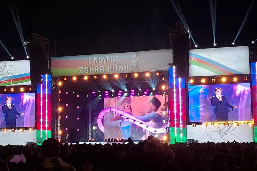 Gəncədə Zəfər Gününə həsr edilmiş konsert keçirilib, atəşfəşanlıq olub