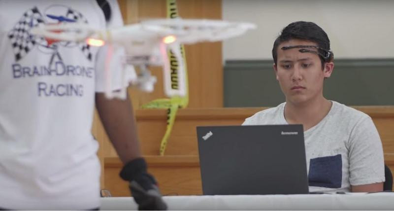 Düşüncə gücü ilə dron idarəsi- Aleks Conlinin uğuru