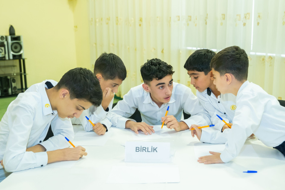 Uşaq evlərinin sakinləri arasında intellektual yarış təşkil edilib