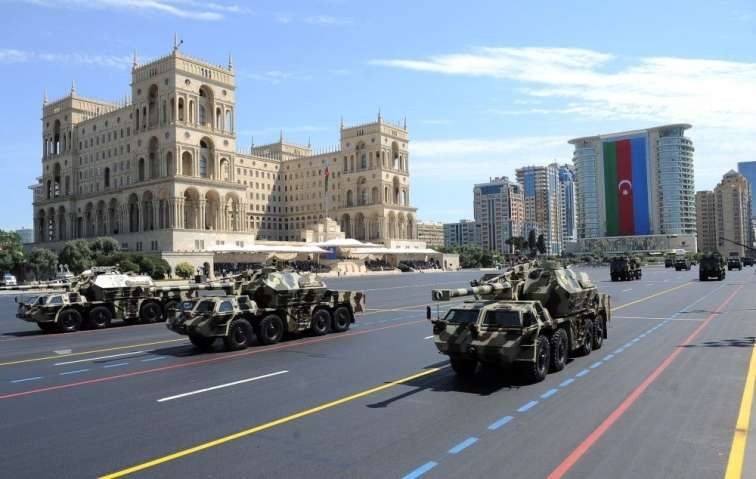 Hərbi parad uzun illər müzakirə olunacaq -