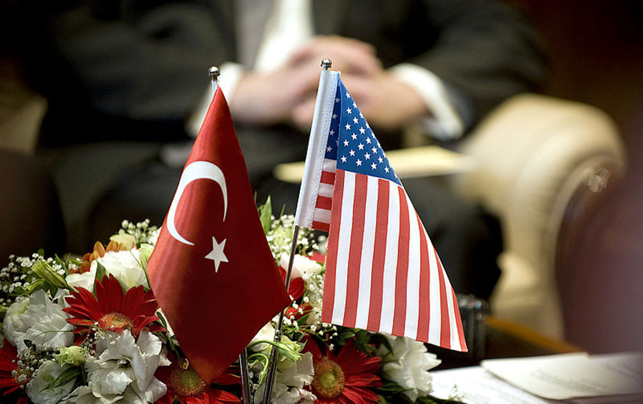 Türkiyə XİN rəhbəri ABŞ rəsmisi ilə İranla bağlı müzakirə aparıb