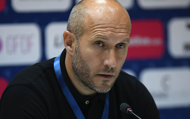 "Neftçi"nin baş məşqçisi dörd oyunluq cəzalanıb