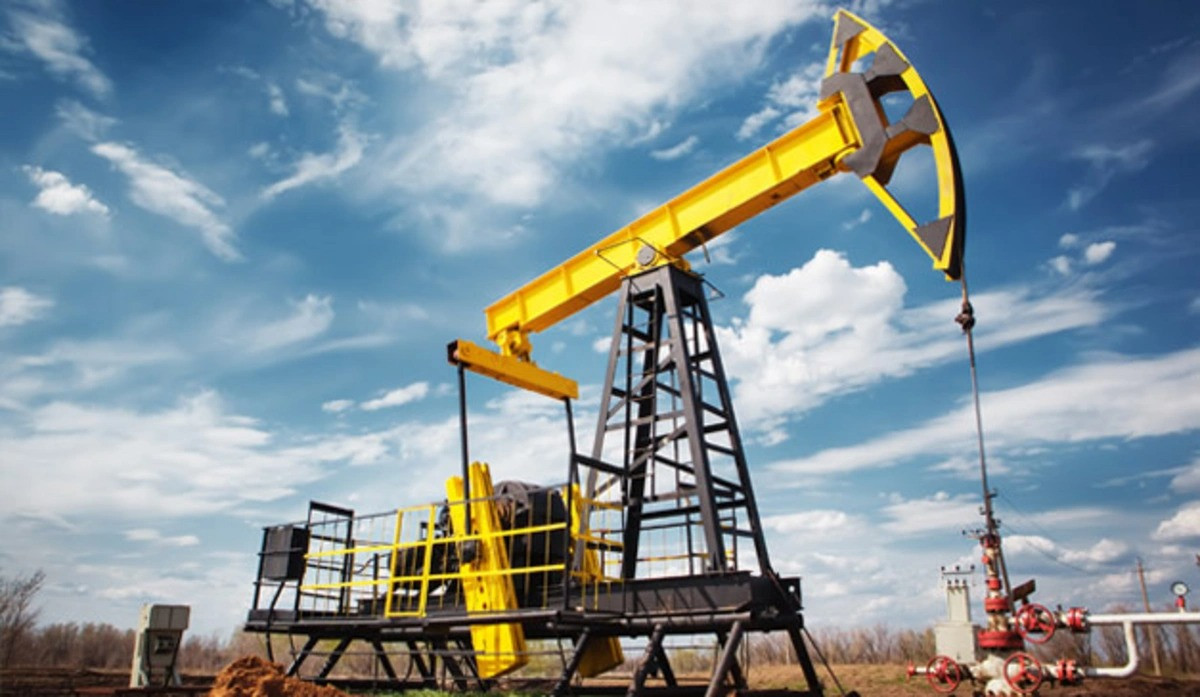 Dünya bazarında neftin qiyməti 1 dollardan çox artıb