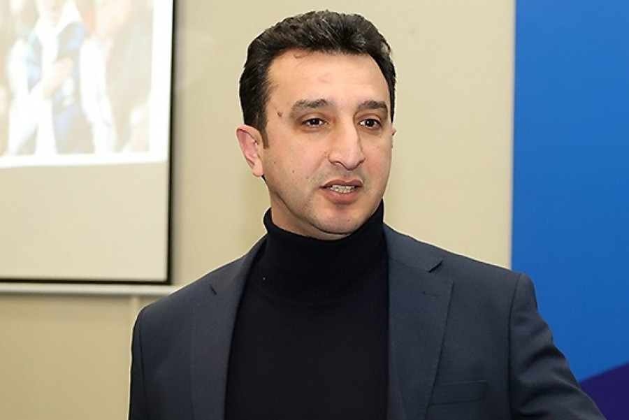 Cahangir Həsənzadə: Fransa ilə matçda millidən istəkli oyun gözləyirik