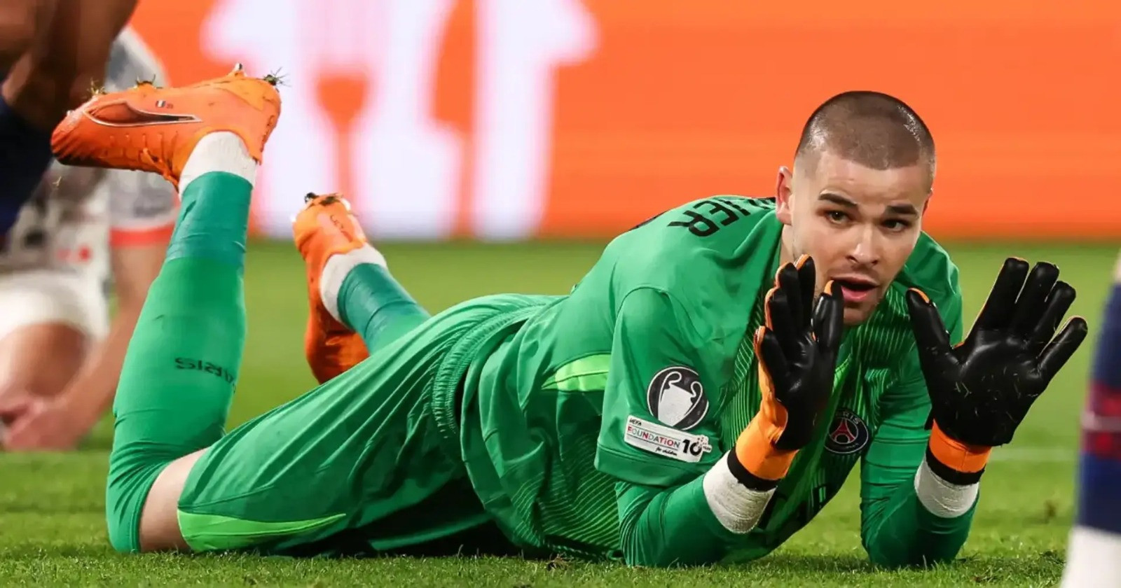 Azərbaycan millisindən qol buraxan fransalı qapıçı 90 ildən sonra tarixə düşüb