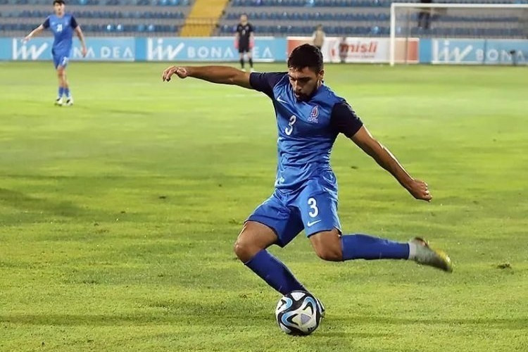 Azərbaycan millisinin futbolçusu U-21-in heyətinə cəlb edilib