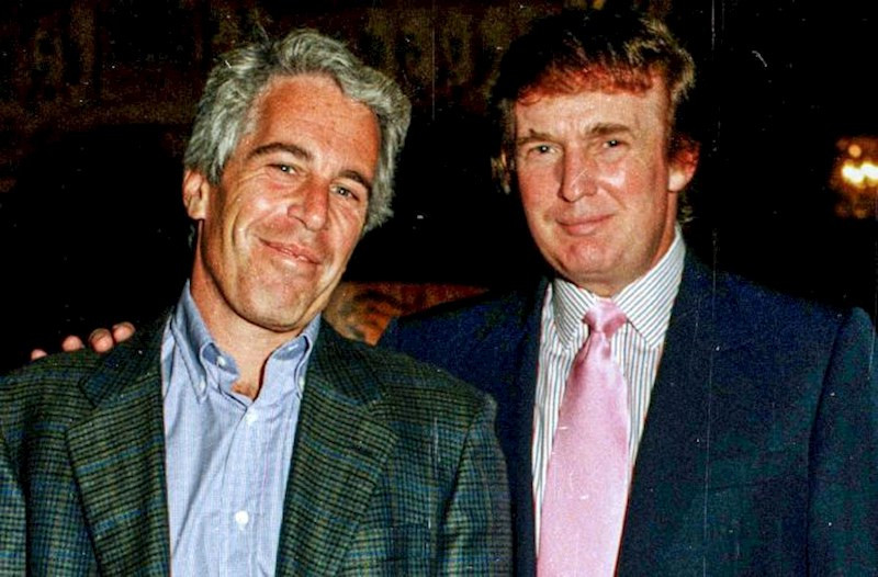 Tramp "Epşteyn sənədlərinin" açıqlanmasına çağırıb