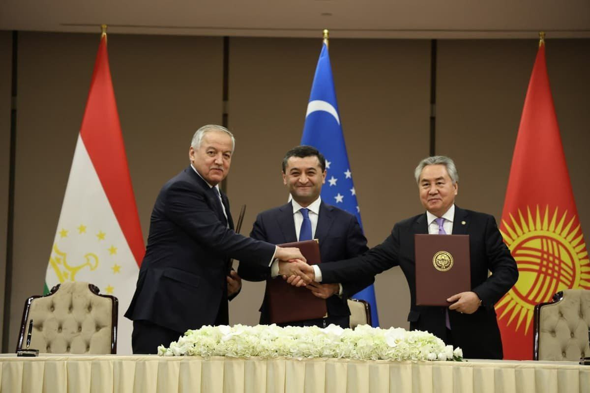 Özbəkistan, Tacikistan və Qırğızıstan sərhədlərin qovşağı ilə bağlı məsələni həll etdi