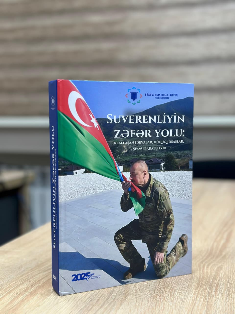 “Suverenliyin zəfər yolu” kitabı işıq üzü gördü