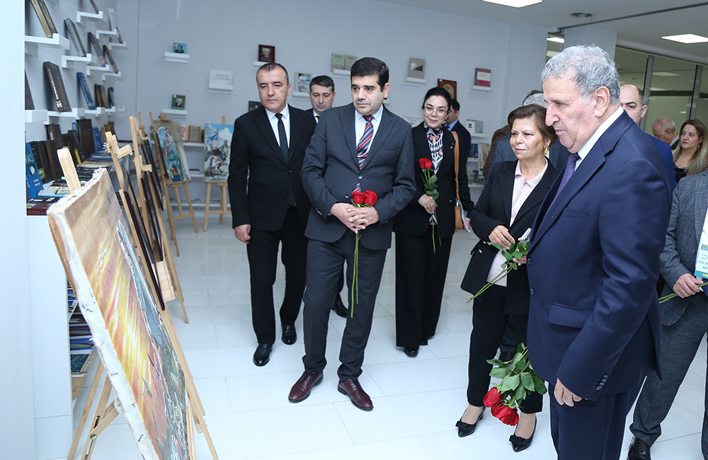 Beynəlxalq Simpoziumun iştirakçıları MEK-in fəaliyyəti ilə tanış olublar