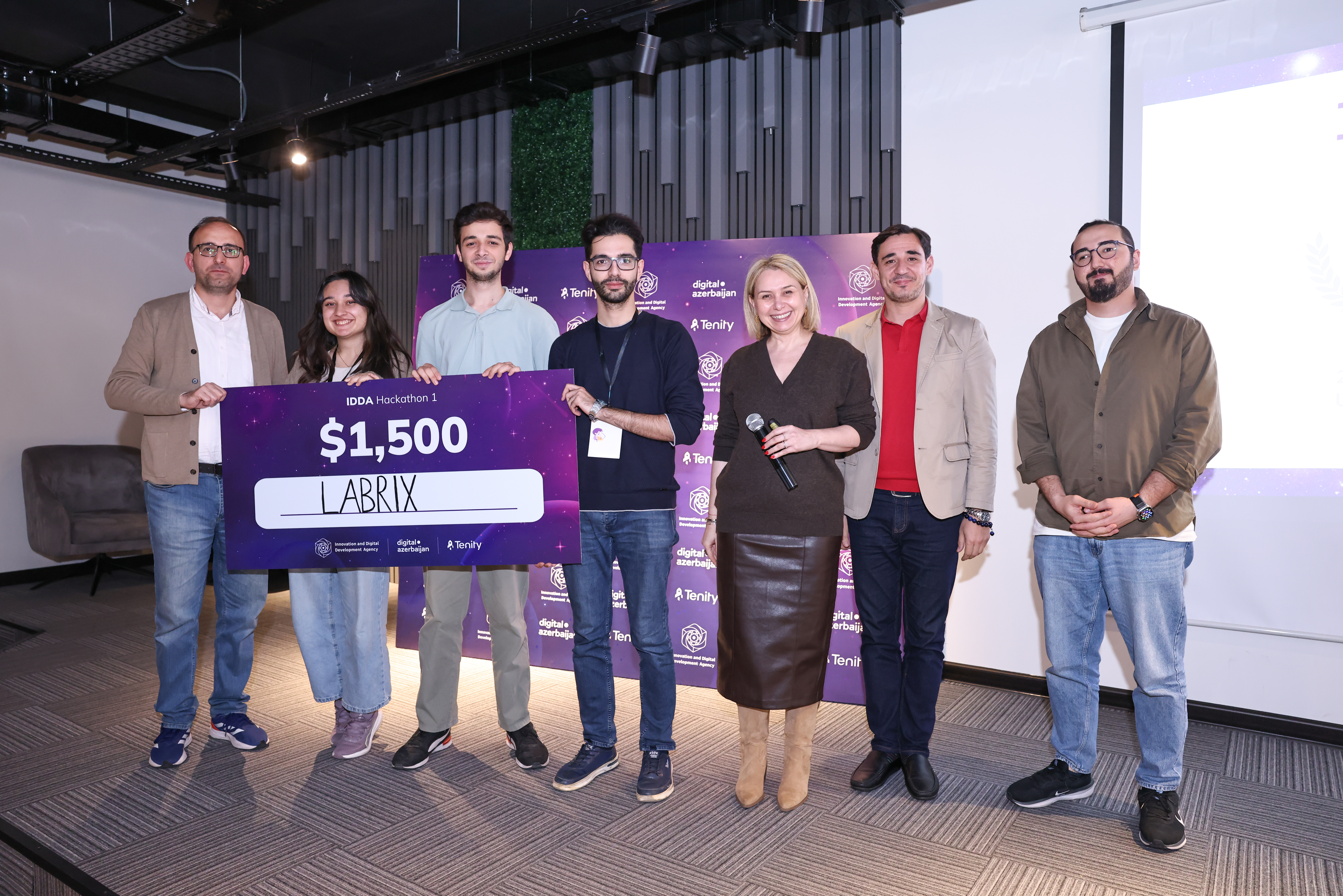 Qərbi Kaspi tələbələrinin “IDDA Hackathon 1”də böyük nailiyyəti