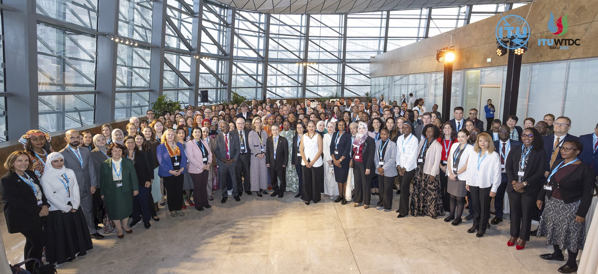 “WTDC-25” çərçivəsində Qadınlar Şəbəkəsinin tədbiri keçirilib