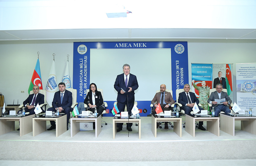 Akademik İsa Həbibbəyli: “Mərkəzi Elmi Kitabxananın Azərbaycan elminin inkişafında müstəsna xidmətləri olub”